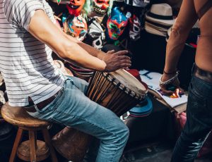 El condado y la Fundación Prebys unen fuerzas para ayudar a los artistas locales y apoyar la sostenibilidad del arte y la cultura