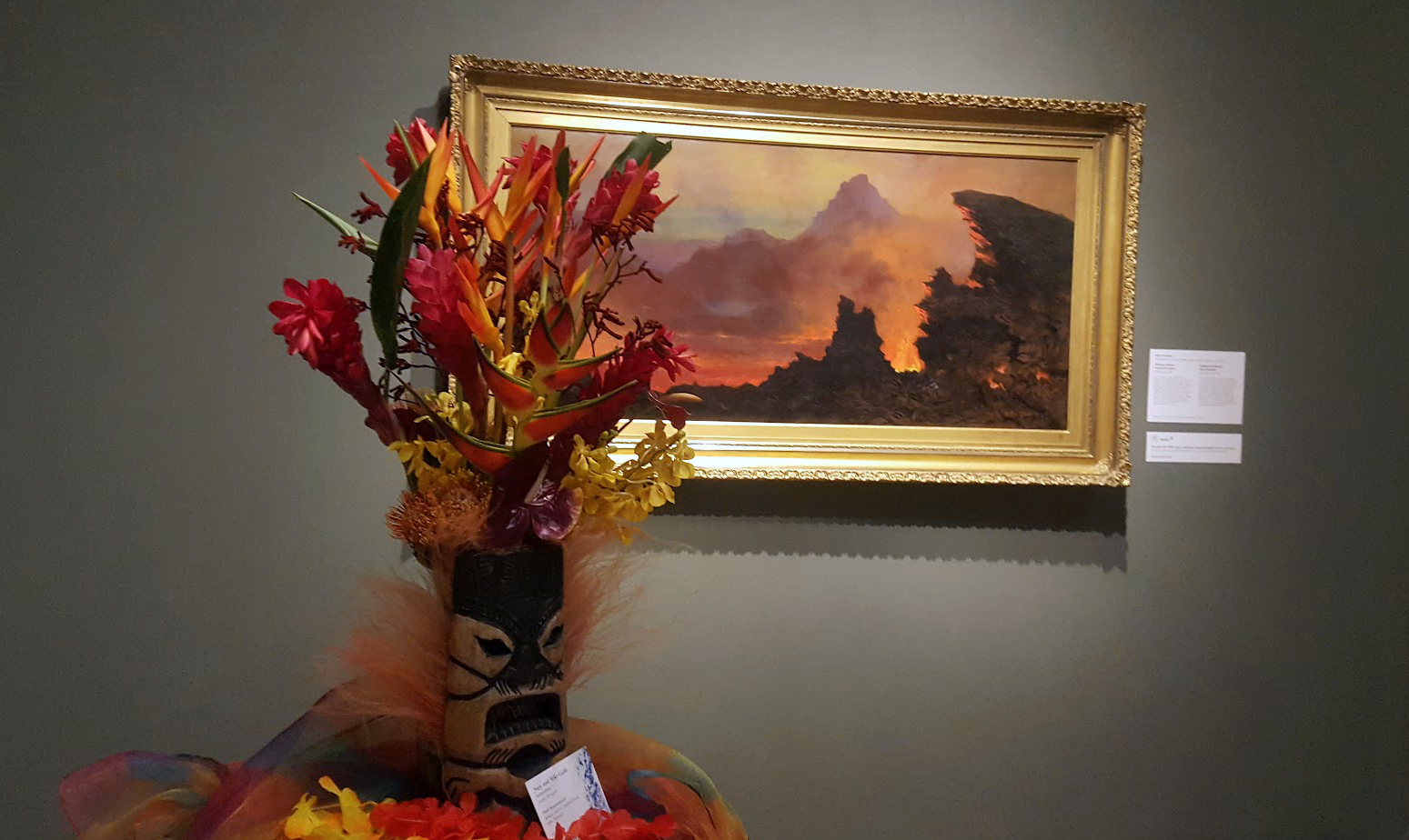 San Diego se prepara para una nueva edición de Art Alive en el SDMA Flores y una pintura detrás