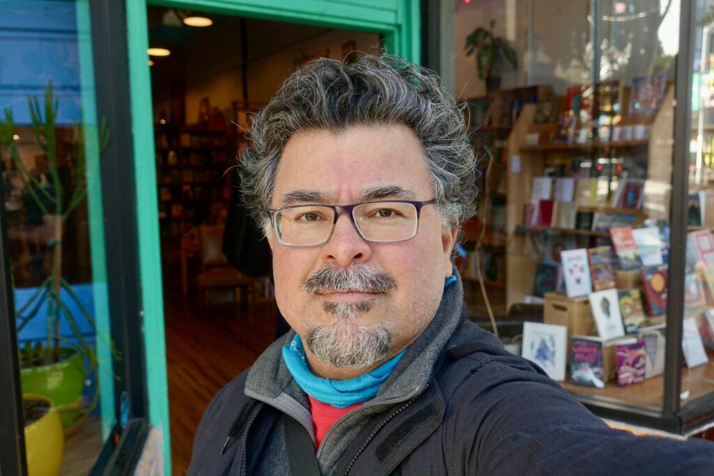 Hombre con lentes