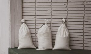 San Diego se prepara ante la llegada de una tormenta invernal con lluvias, viento y riesgo de inundaciones